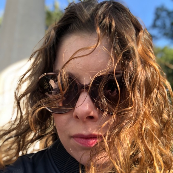 Meet your Posher, Sarah - Picture 1 of 1